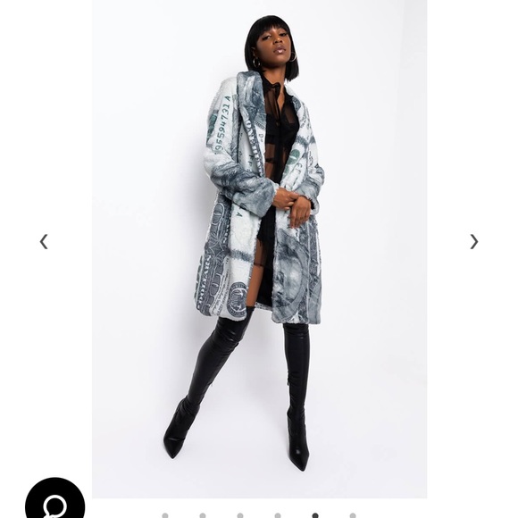 Milli plush robe 💴 NWOT - Picture 3 of 6